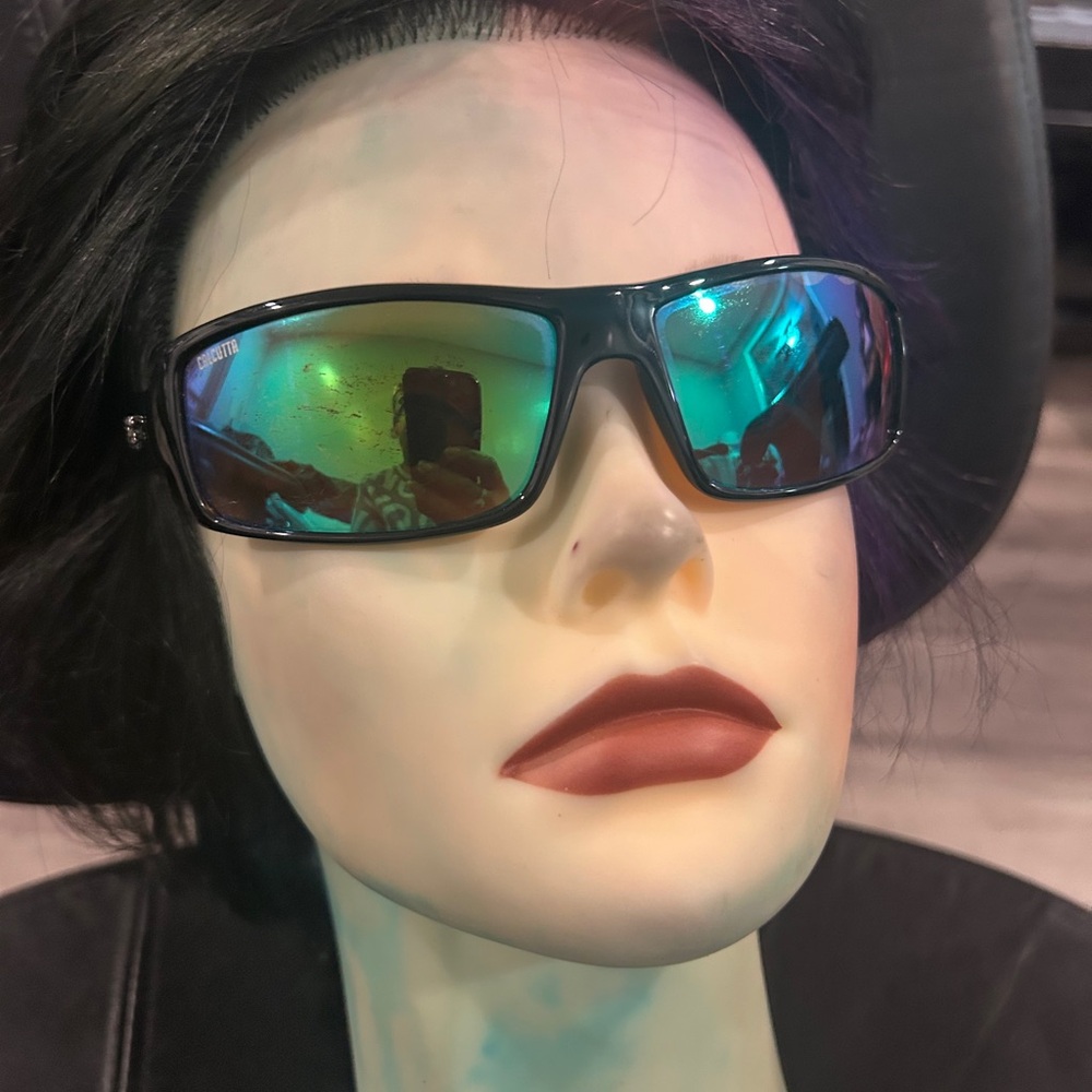 Polarized Green Mirrored Lens Sunglasses - Black Frame